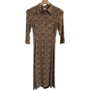 Vintage Long Maxi Fitted 90s Dress with Collar and Sleeves